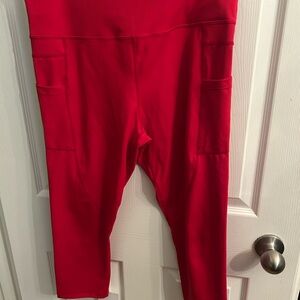 ZYIA Active Red crops 14-16